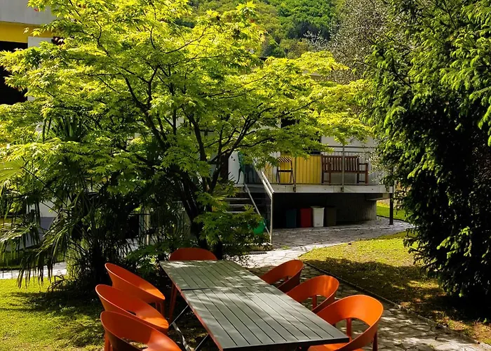 Casa Emilia Vila *
